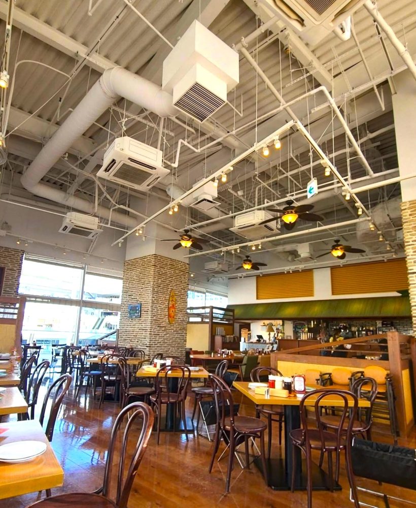 ハンターシーリングファン　グランドケイマン　設置　画像　Eggs 'n Things ラゾーナ川崎店