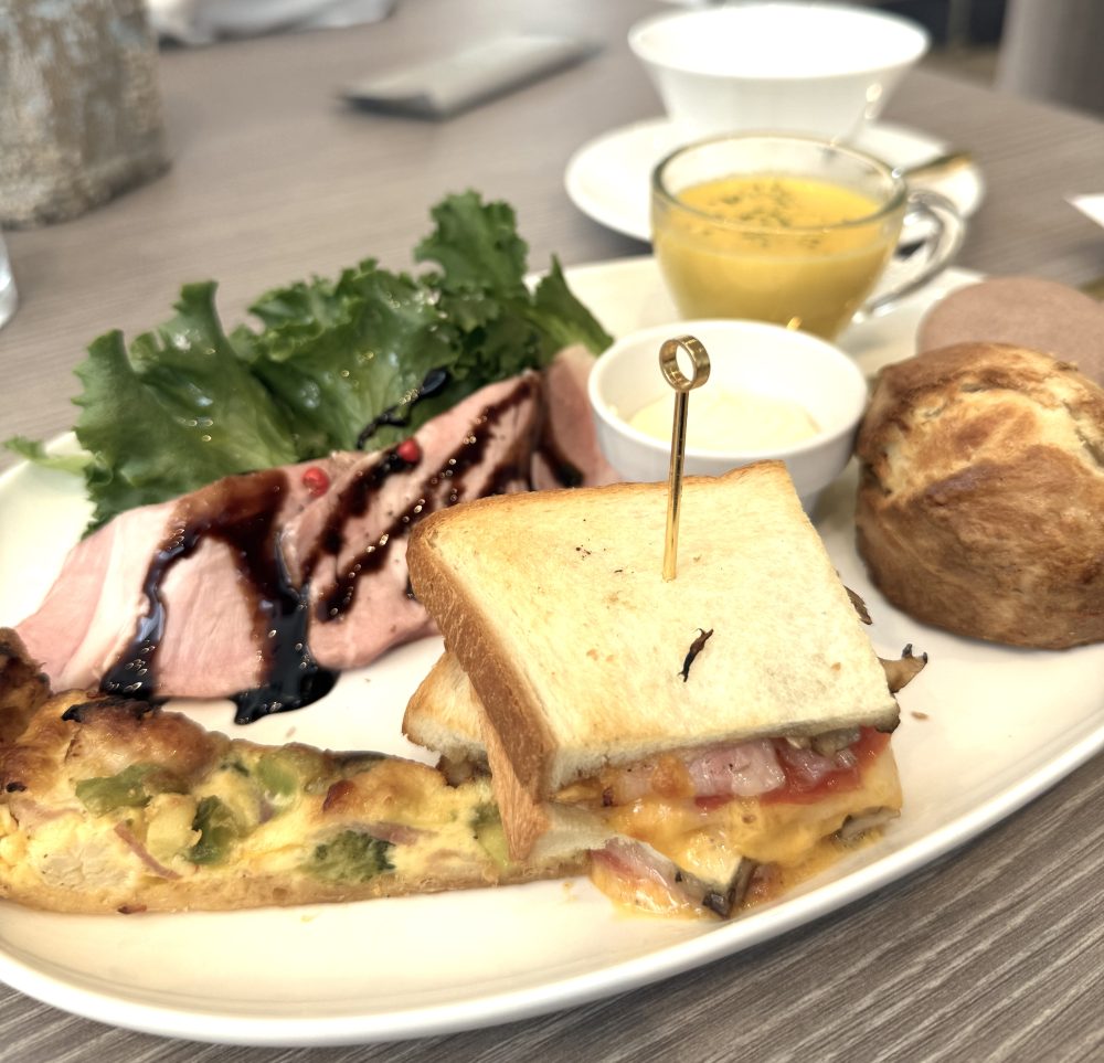 メゾン アムシュティー　　　ハンターシーリングファン　ビルダーエリート　ニューブロンズ　設置　画像